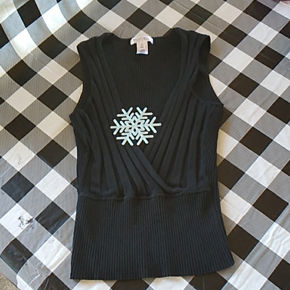 White House Black Market sleeveless sweater shirt